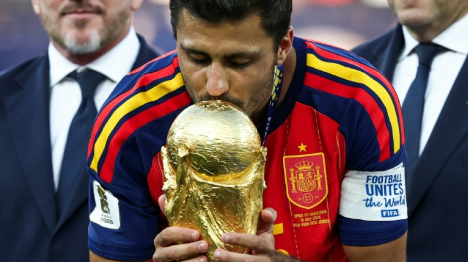 Rodri arrives at Barcelona to complete 'dream' move