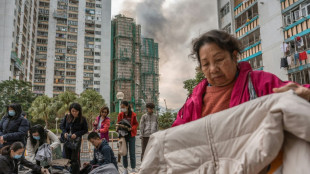 A Hong Kong, la solidarit&eacute; bat son plein apr&egrave;s un incendie meurtrier