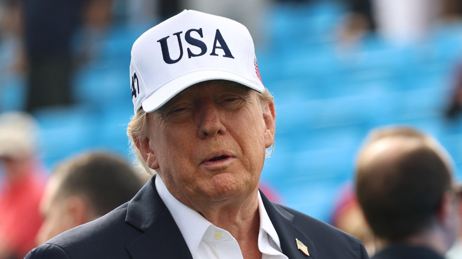 Trump, 'gli Usa in vantaggio sull'Ia, non uccidete la gallina dalle uova d'oro'