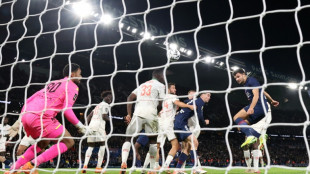 Ramos header earns PSG late win over Nice