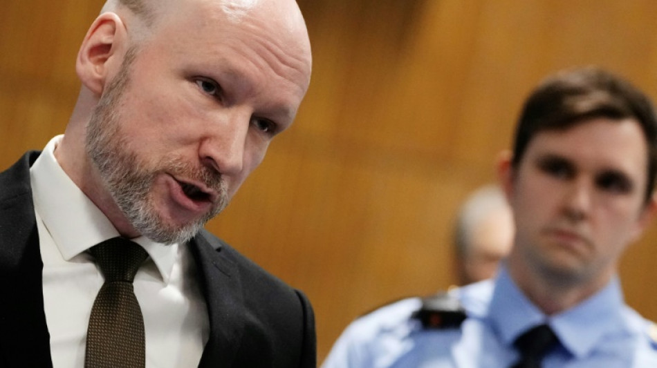 Cochons d'Inde et photos de fjord: la Norv&egrave;ge am&eacute;liore l'ordinaire du prisonnier Breivik