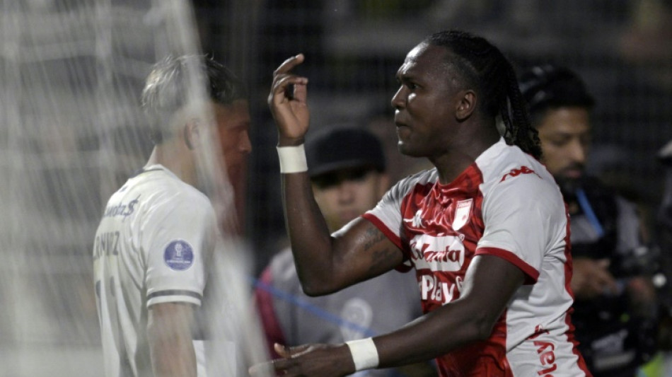 Conmebol investiga den&uacute;ncia de racismo em jogo da Sul-Americana na Argentina