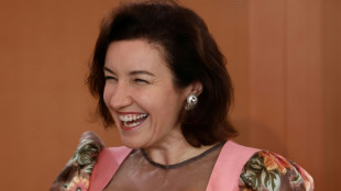 Forschungsministerin B&auml;r (CSU) in Aachen mit Karnevalspreis ausgezeichnet