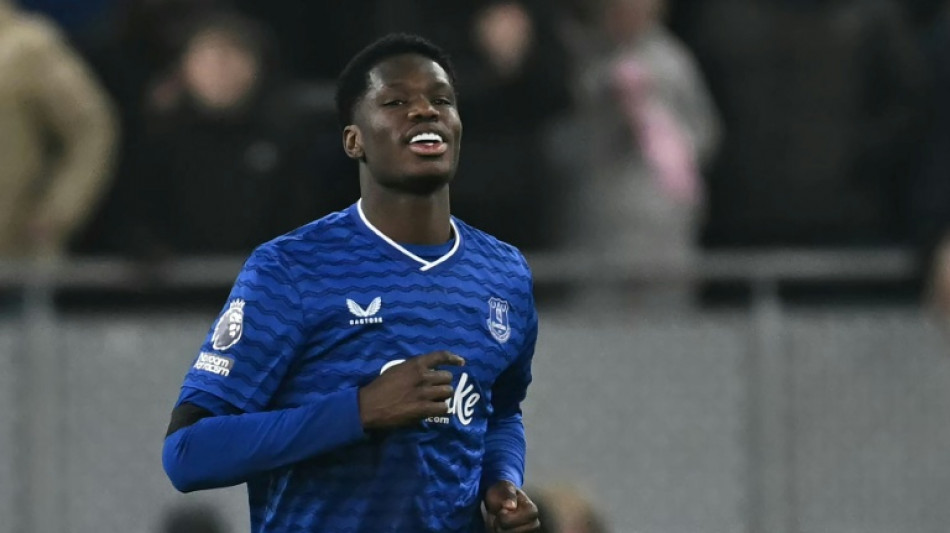 Everton's Barry claims friends 'attacked' during Arsenal defeat