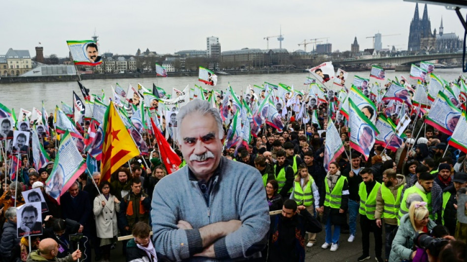 Rund 15.000 Menschen bei Demonstration f&uuml;r Kurdenf&uuml;hrer &Ouml;calan in K&ouml;ln