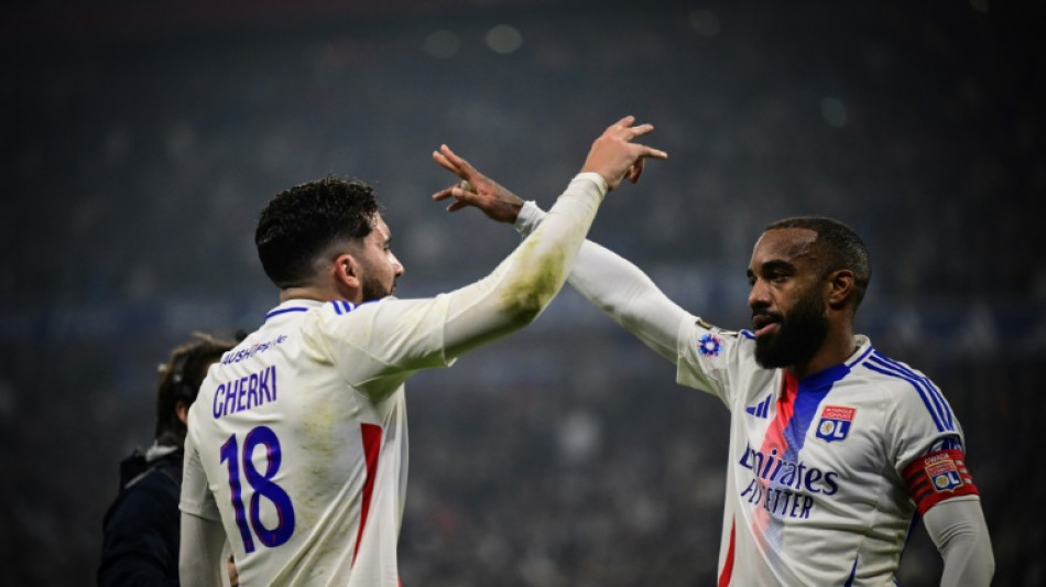 Ligue 1: menacé de rétrogradation, l'OL regarde droit devant