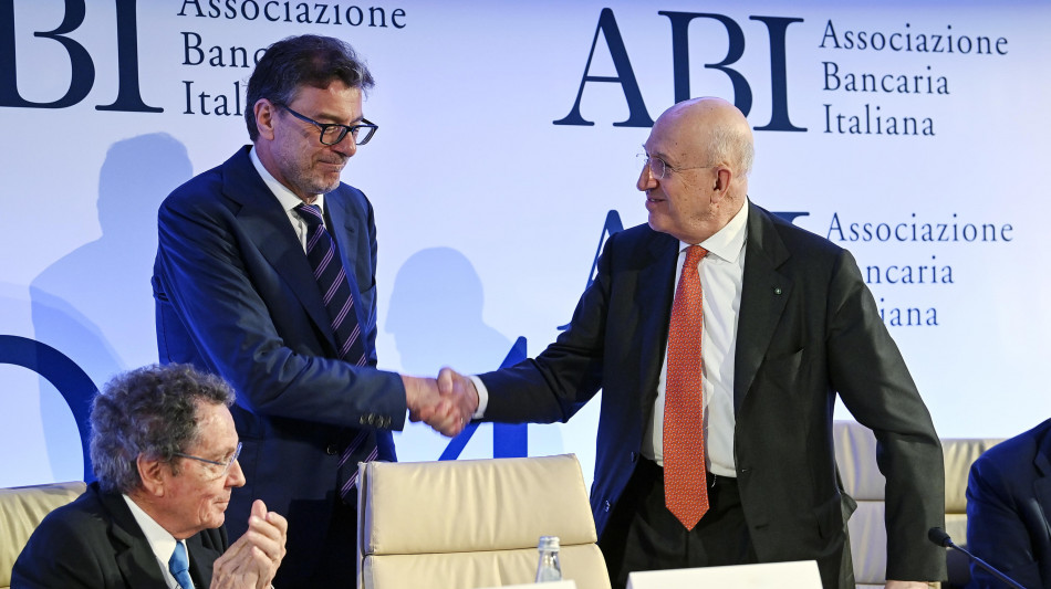 Manovra, vicino accordo con banche, evitato nuovo aumento Irap