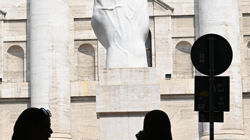 Borsa: l'Europa cauta in attesa di Wall Street, la Boj pesa sui bond