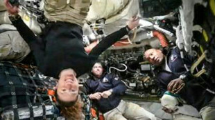 Boeuf grill&eacute;, sac de couchage et un seul W.C.: la vie dans la capsule des astronautes d'Art&eacute;mis 2