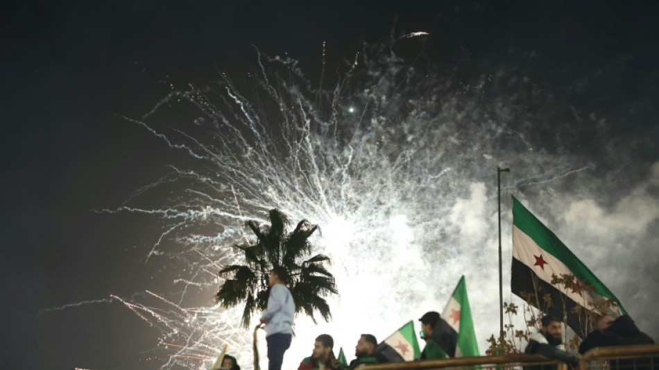 Sírios celebram primeiro ano da queda de Bashar al-Assad