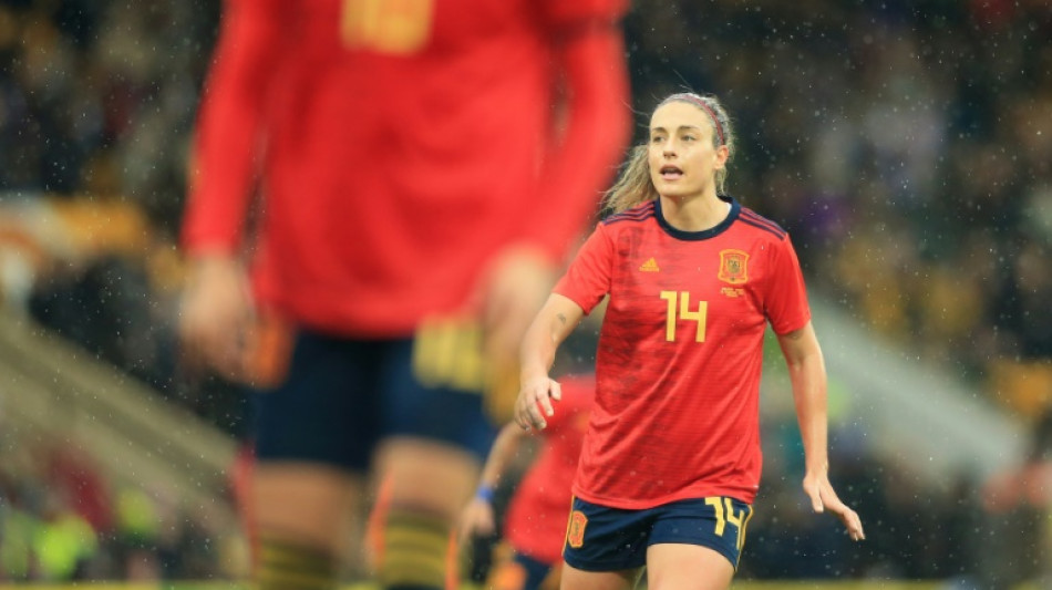 'Praga' de les&otilde;es de joelho afasta v&aacute;rias estrelas do Mundial feminino