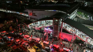 Aumenta a 14 el saldo de muertos por choque de dos trenes en Indonesia