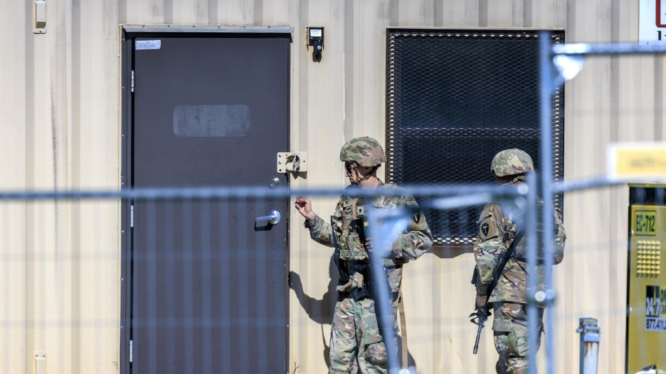 Sparatoria a Washington, i due soldati sono morti