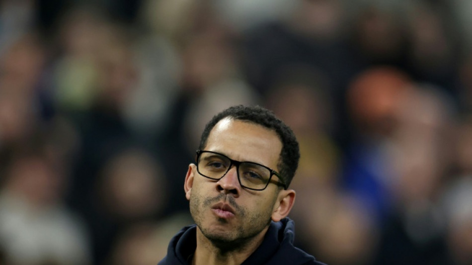 Rosenior urges Chelsea to 'forget the noise' after damaging loss