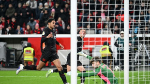 Leverkusen vence St Pauli (3-0) e avan&ccedil;a &agrave;s semifinais da Copa da Alemanha