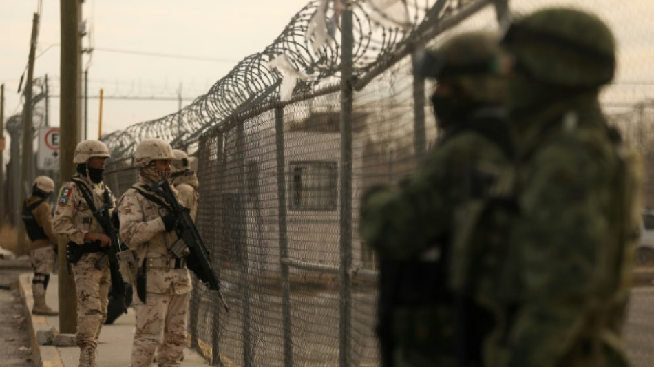 Sube a 19 muertos y 25 reos fugados saldo de ataque contra c&aacute;rcel mexicana