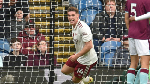 Gyokeres on target as leaders Arsenal beat Burnley