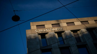 La banque UBS en lice pour racheter Credit Suisse et &eacute;viter une d&eacute;b&acirc;cle