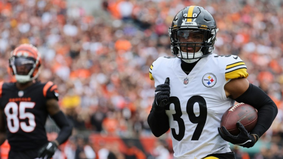 NFL Steelers top Bengals in overtime, Texans tie Colts