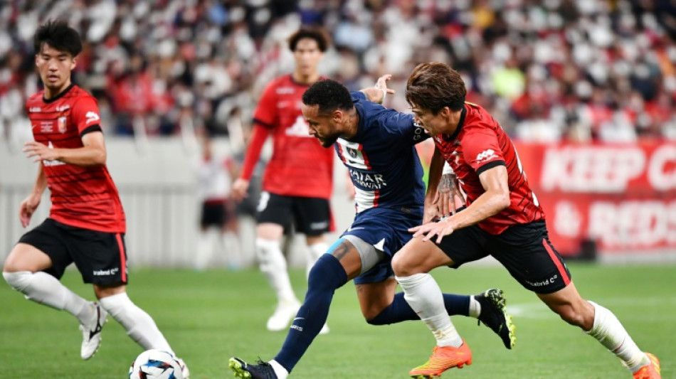 Neymar says he wants to stay at PSG