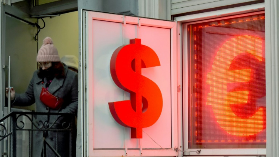 La econom&iacute;a rusa empieza a fisurarse bajo el peso de las sanciones