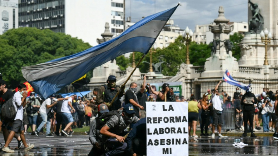 Central obrera argentina llama a huelga contra reforma laboral de Milei