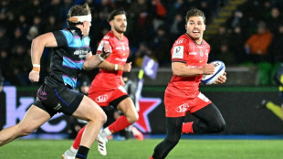Glasgow comeback upends Toulouse on Dupont's first start since injury