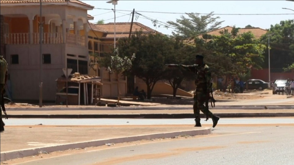 La Guin&eacute;e-Bissau &agrave; la recherche de commanditaires et de mobiles apr&egrave;s le coup d'Etat manqu&eacute;