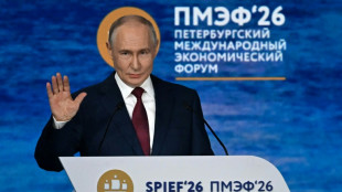 Au "Davos russe", Poutine refuse la proposition de rencontre de Zelensky