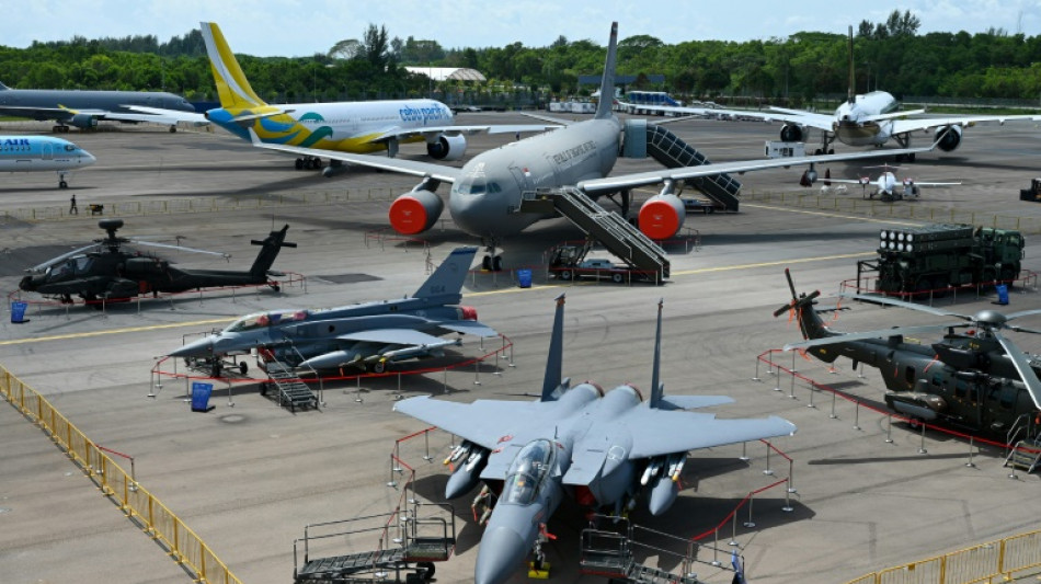L'espoir d'une reprise au coeur du salon de l'a&eacute;ronautique &agrave; Singapour