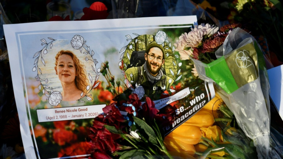 Minneapolis: Trump durcit le ton, deux policiers suspendus 