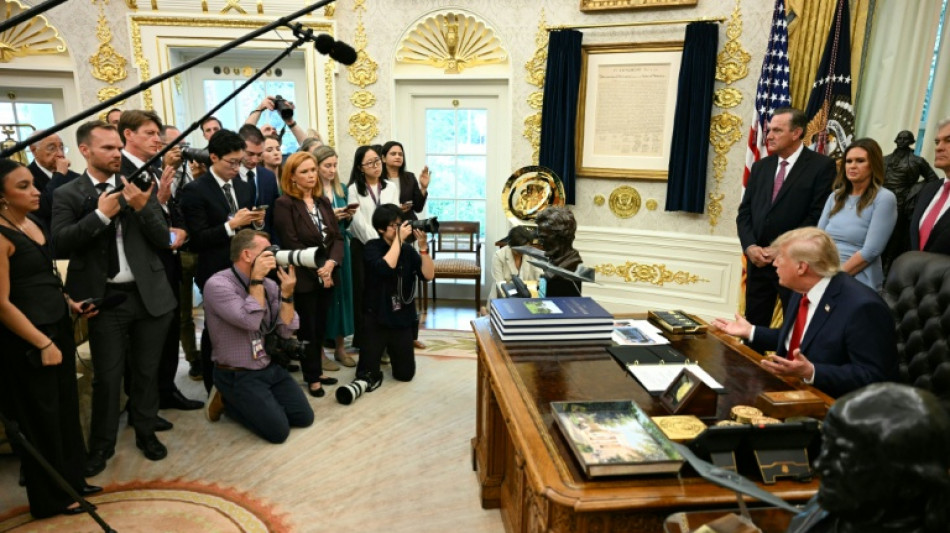 Judge urged to lift Trump's White House ban on media outlets