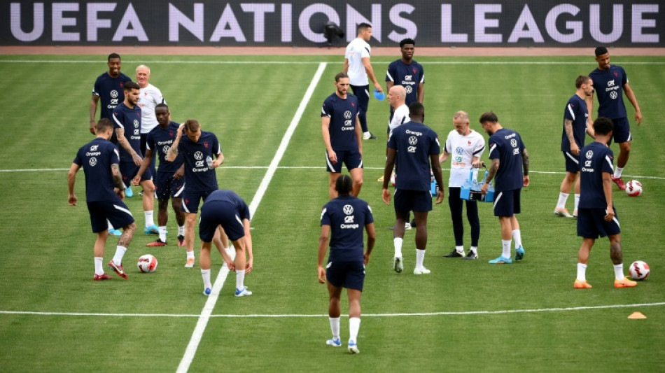 Bleus: r&eacute;action et rotation obligatoires dans la touffeur croate