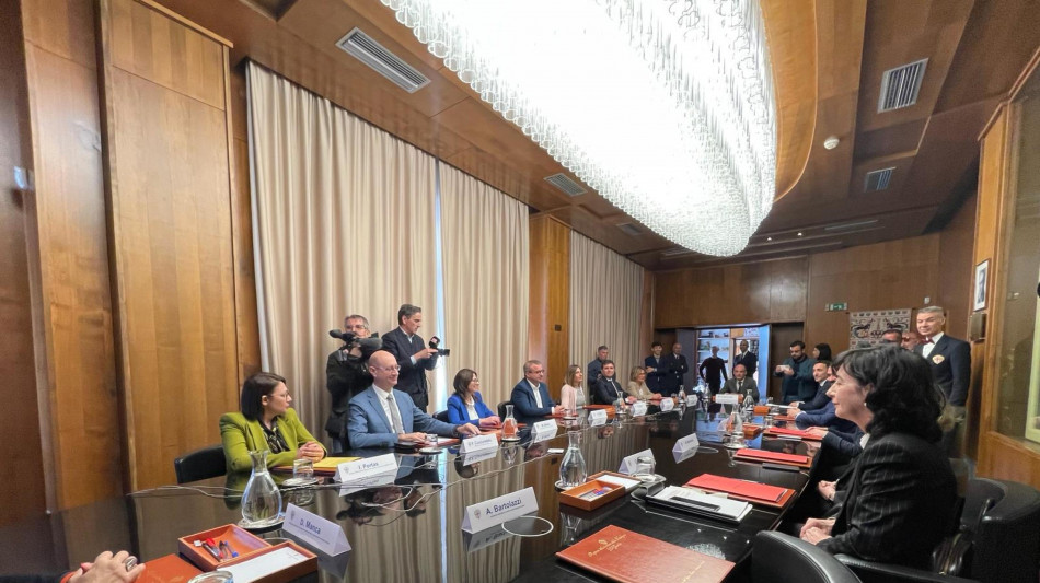 Europee e comunali, &egrave; election day anche in Sardegna