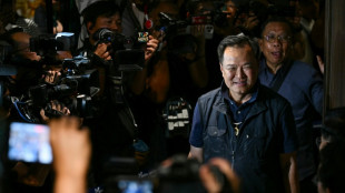 Le Premier ministre tha&iuml;landais revendique sa victoire aux l&eacute;gislatives