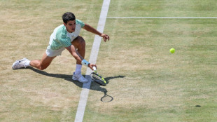 Complicado sorteo en Wimbledon para Alcaraz, de menos a m&aacute;s para Djokovic 