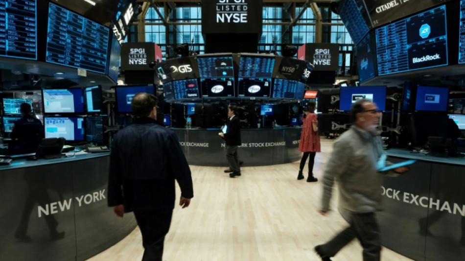 Wall Street, en ordre dispers&eacute;, se focalise sur les risques de ralentissement