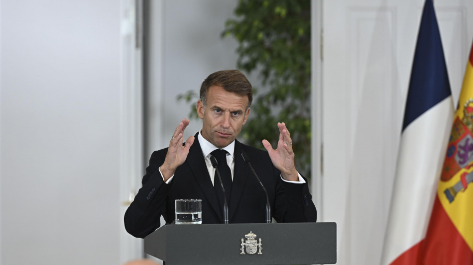 Macron presiede videoconferenza leader G7 sulla situazione energetica mondiale