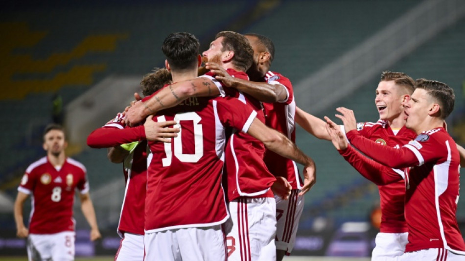 Hungria e Eslov&aacute;quia se classificam para Euro 2024