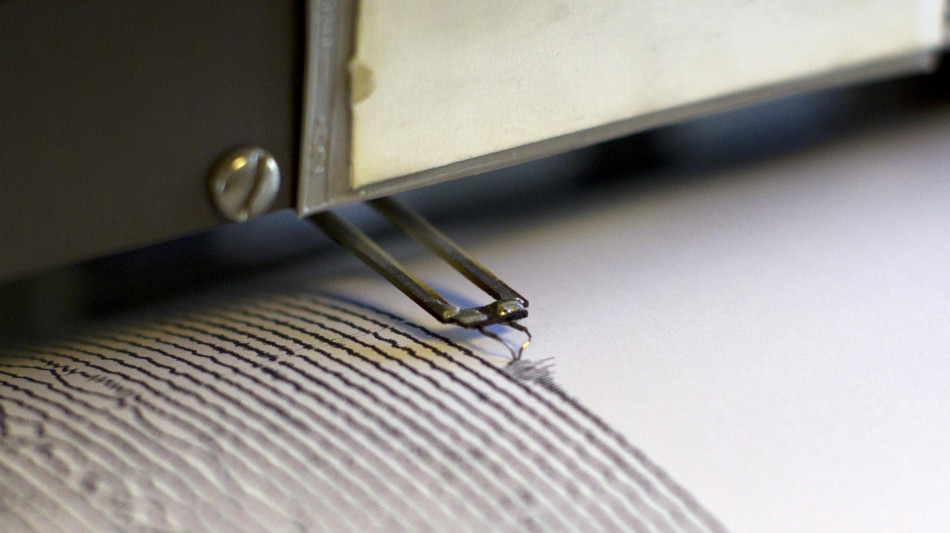 Terremoto di magnitudo 6.6 al largo dell'Indonesia