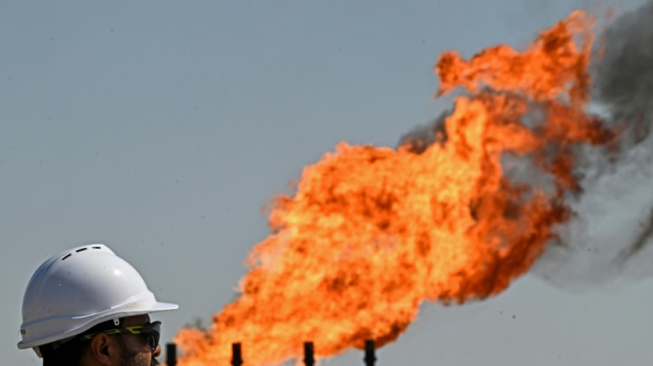 Pre&ccedil;os do petr&oacute;leo caem ap&oacute;s maior alta em quatro anos