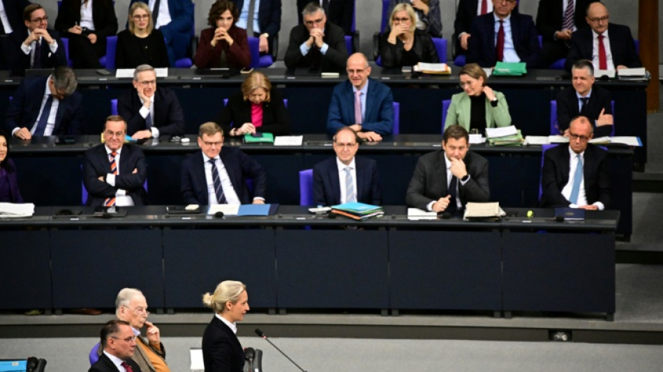 Bundestag setzt Haushaltsdebatte fort - Beratungen &uuml;ber Innen-Etat