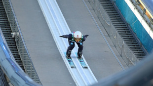 Halbzeit in Oberstdorf: Hoffmann Sechster, Prevc f&uuml;hrt deutlich