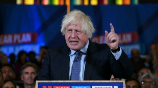 Boris Johnson tenta socorrer os conservadores diante da prov&aacute;vel derrota para os trabalhistas