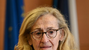 Menaces contre les lycées: Belloubet "suspend" la messagerie de tous les ENT