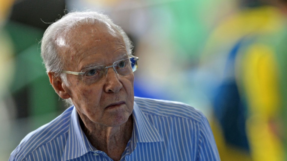 Zagallo &eacute; internado no Rio com quadro de infec&ccedil;&atilde;o urin&aacute;ria