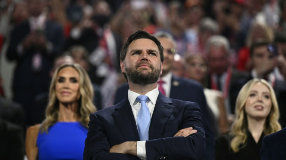 Candidato a vice de Trump &eacute; opositor de ajuda &agrave; Ucr&acirc;nia