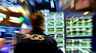Apr&egrave;s une semaine chaotique, Wall Street reprend pied