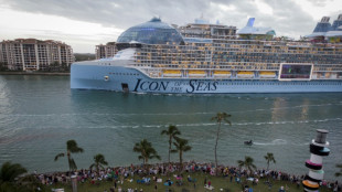 Weltweit gr&ouml;&szlig;tes Kreuzfahrtschiff "Icon of the Seas" startet Jungfernfahrt in Miami