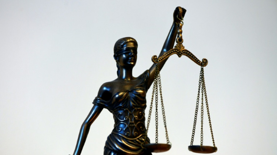 Handys gegen Geld in Gef&auml;ngnis geschmuggelt: BGH best&auml;tigt Urteil aus Hannover
